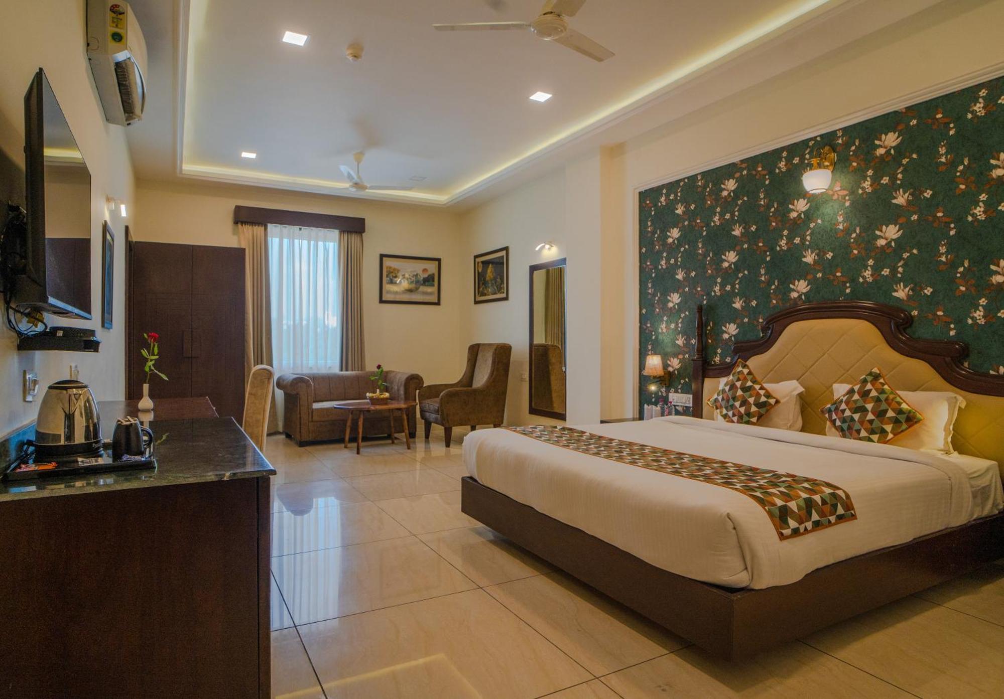 Hotel The Courtyard - Beyond Bar & Club Udaipur Exterior foto