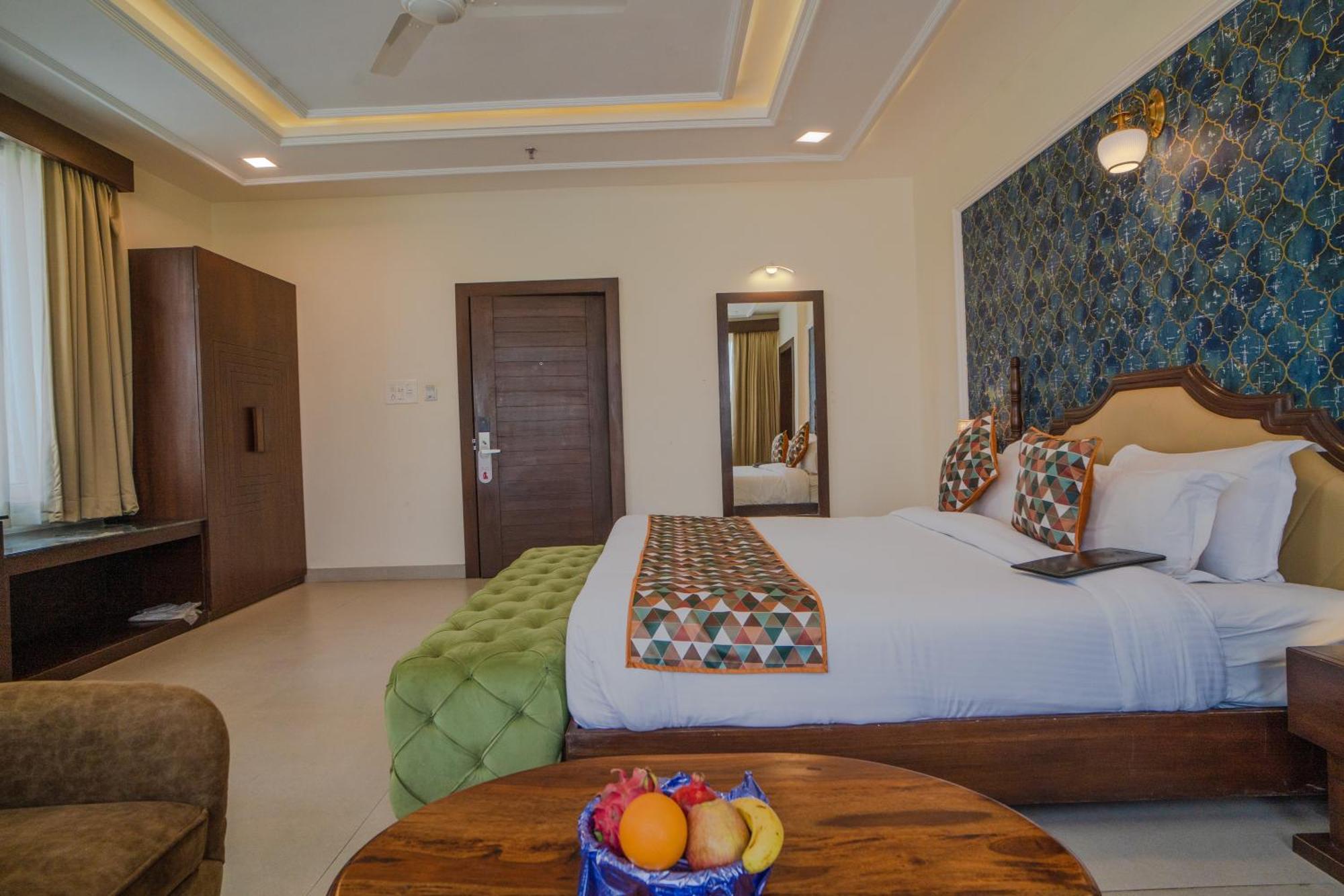 Hotel The Courtyard - Beyond Bar & Club Udaipur Exterior foto