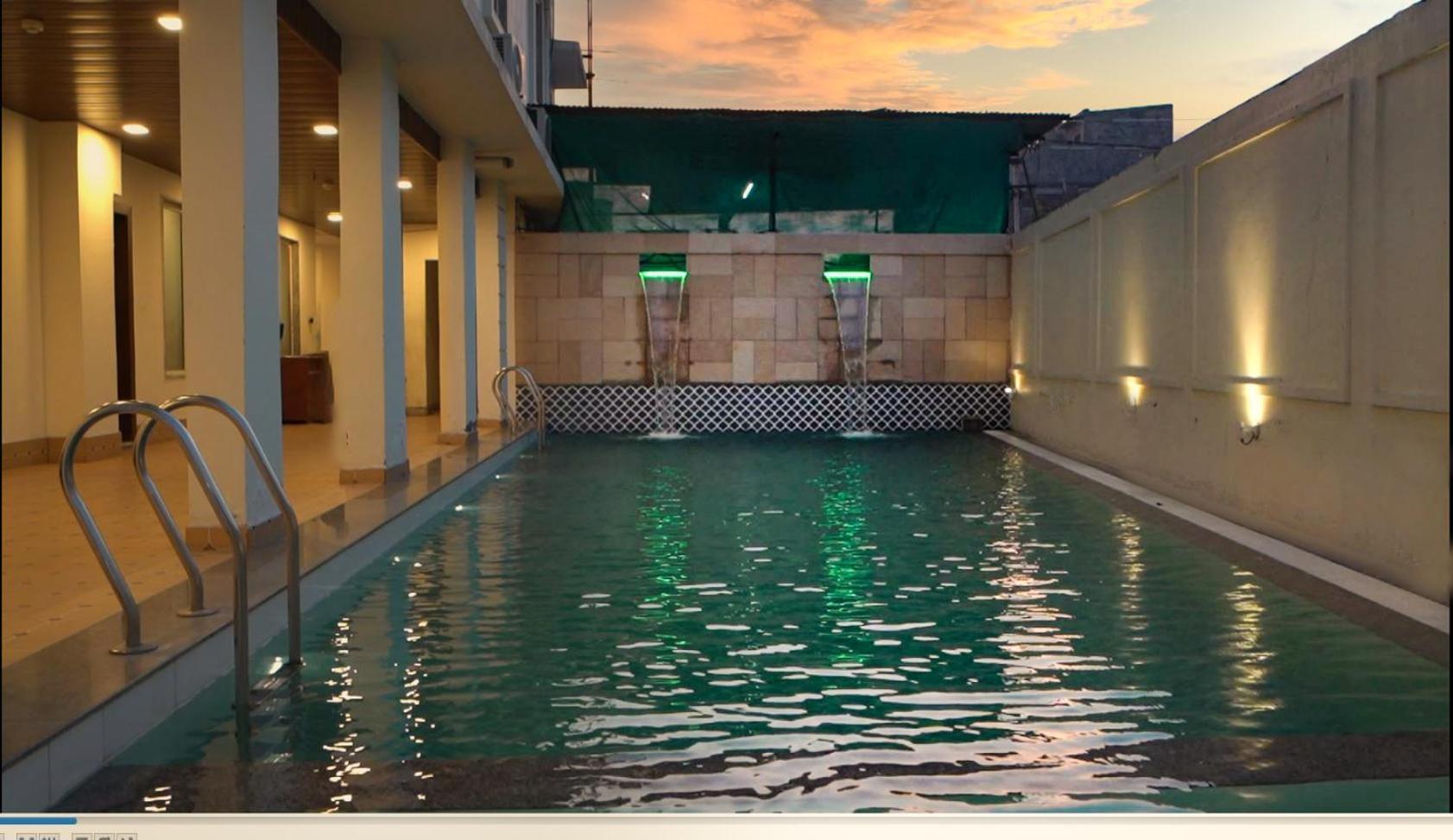 Hotel The Courtyard - Beyond Bar & Club Udaipur Exterior foto